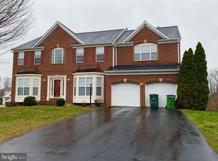 19 Riggs Rd, Fredericksburg, VA 22405