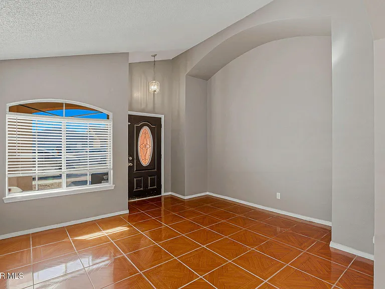 3836 Tierra Roca Pl — Photo 3