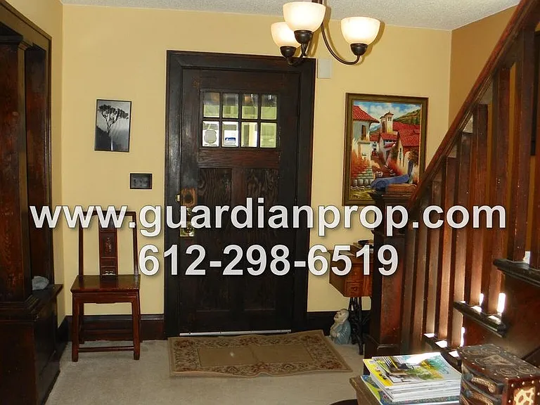 983 Edmund Ave — Photo 6