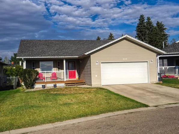 210 E Bradford Cres S, Three Hills, AB T0M 2A0