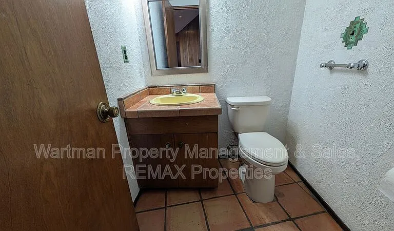 15 Upland Rd — Photo 44