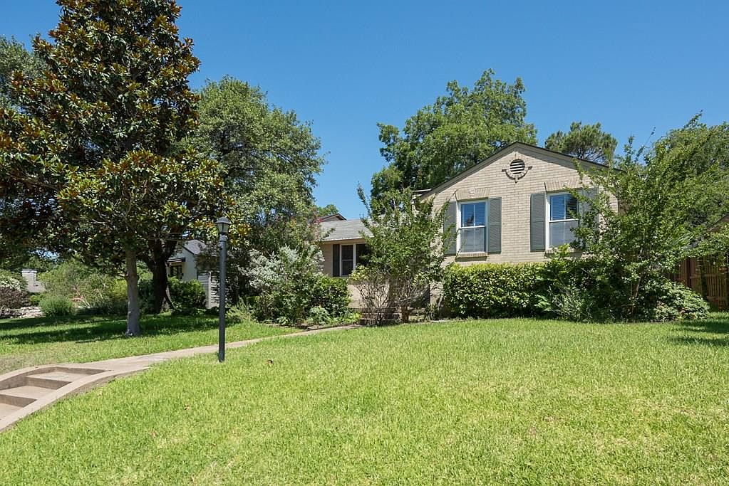 6747 Alexander Dr, Dallas, TX 75214 | Zillow