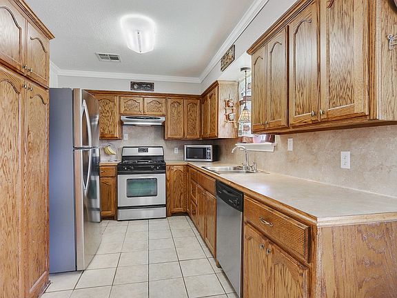 5th image of 1122 E Dawn St