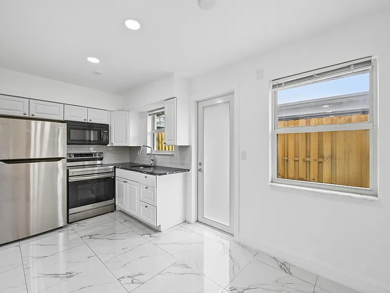 2308 NW 3rd Ave #2 — Photo 3