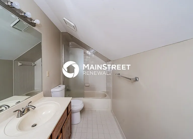 10501 Bay Pointe Ct — Photo 13