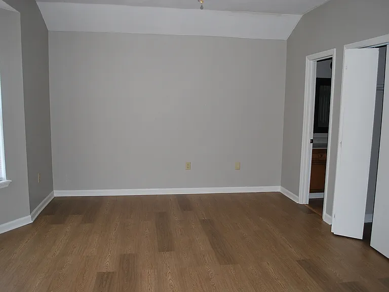 2643 Corning St — Photo 5