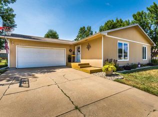 2303 Timber Creek Dr, Manhattan, KS 66502