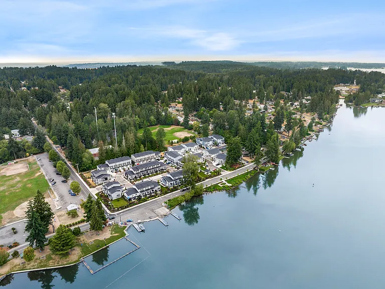 The Landing at Lake Tapps — Photo 12