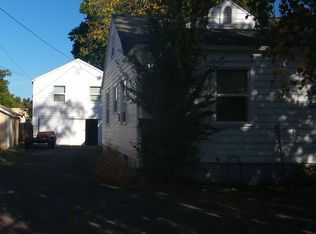 238 1/2 N 8th St, Cottage Grove, OR 97424