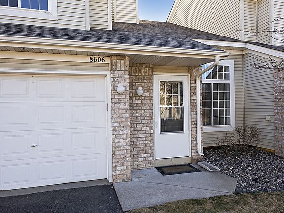 5th image of 8606 Brinkley Ln