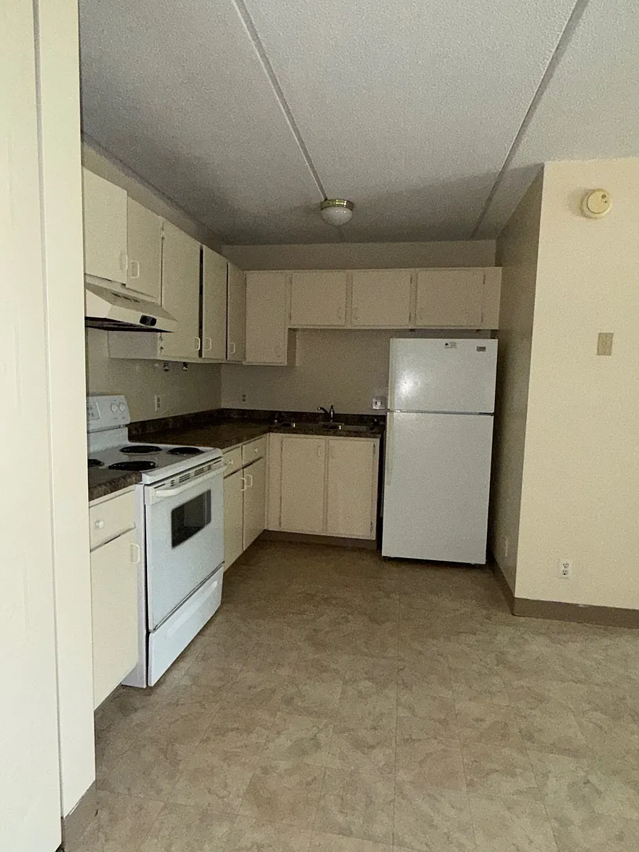 Building Photo - 660 Monette Ave #215