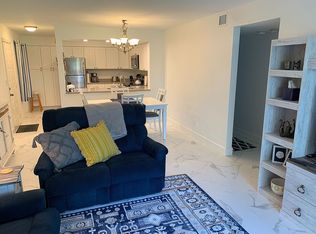 462 Kings Way, Naples, FL 34104