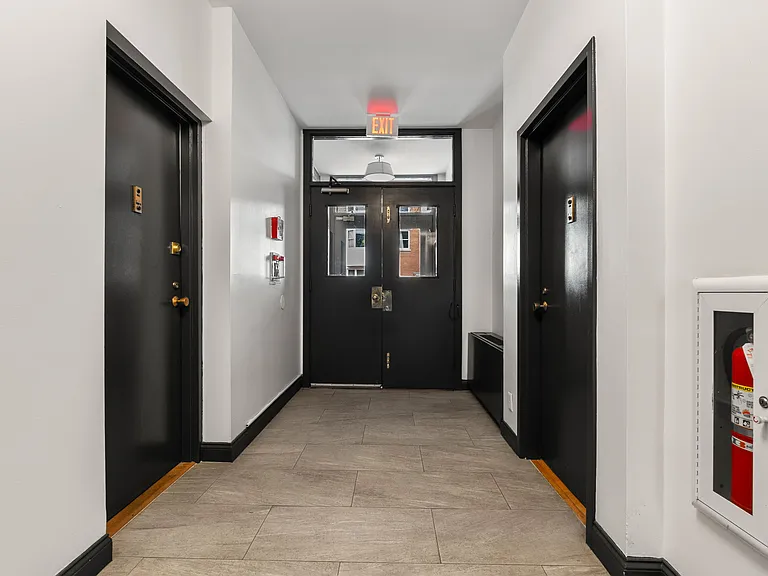17 Bowdoin St #4AB — Photo 25