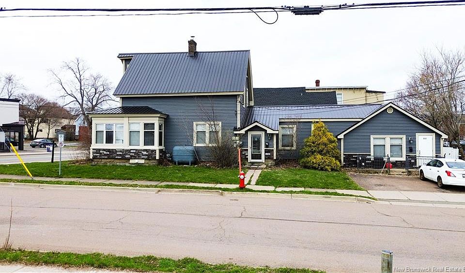 1st image of 203 Mountain Rd