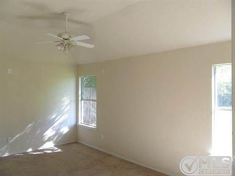5th image of 255 Alden Dr
