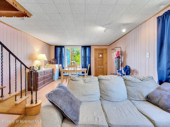27 Hillman St, Wilkes Barre, PA 18705