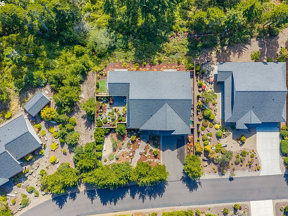4th image of 88060 Lake Point Dr