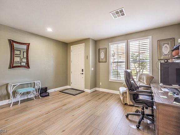 5th image of 10137 Iron Wood Peak Ave