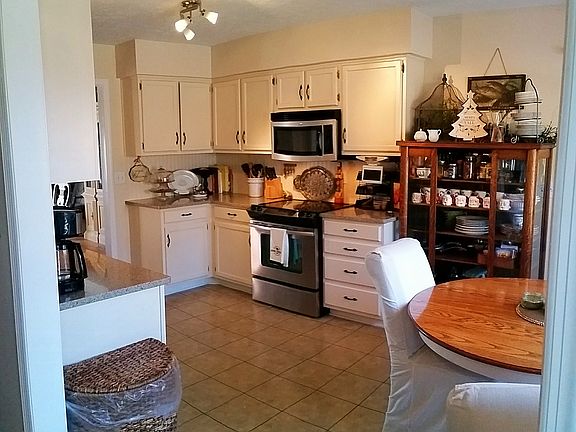 2nd image of 102 Terry Ln