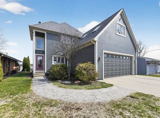 6780 Desmond Rd, Waterford, MI