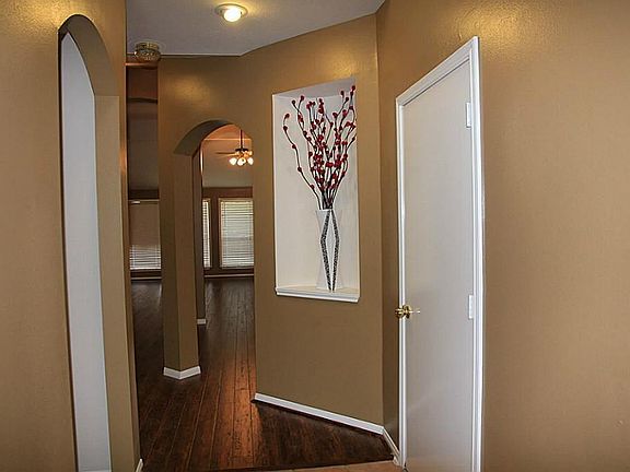 4th image of 3302 Mulligan Ct