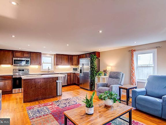5th image of 6713 Boxwood Dr