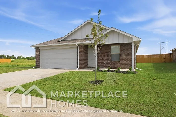 4 bed, 2.0 bath, 1720 sqft, $1,650 — Photo 2