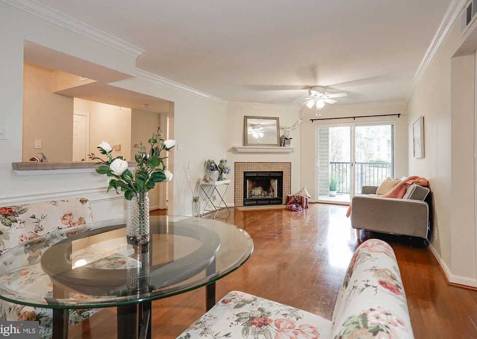 1st image of 3305 Wyndham Cres #256