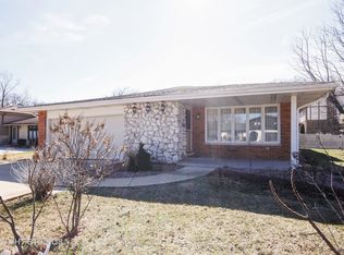 6205 W Carol Ln, Palos Heights, IL 60463