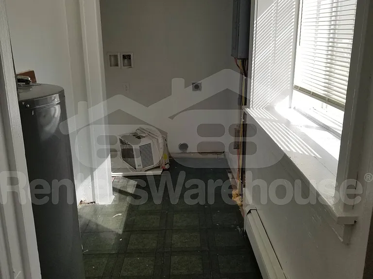 112 5th St S #1 — Photo 13