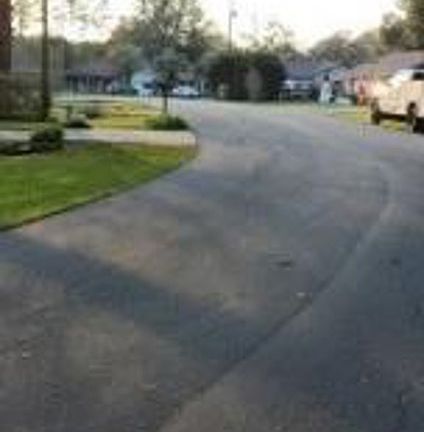 Exterior Neighborhood (street photo)