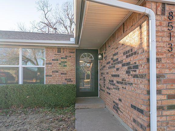 3rd image of 8513 Wakefield Ave
