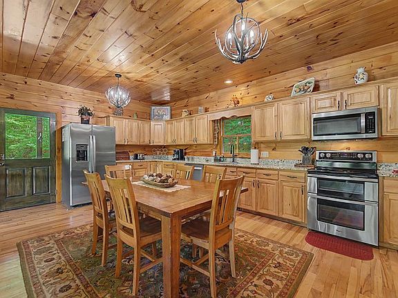 14th image of 453 Macs Mountain Retreat Ln