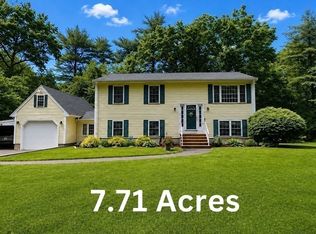 233 Tispaquin St, Middleboro, MA 02346