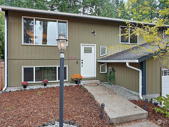 4th image of 2521 25th Ct SW