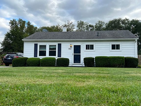 2nd image of 702 Pinta Ave