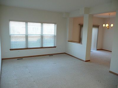 3rd image of 1569 S Candlestick Way