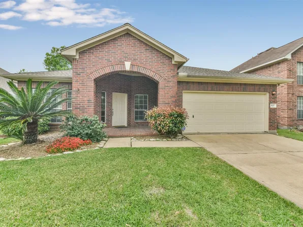 9127 Willow Crossing Dr, Houston, TX 77064