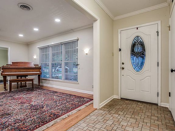 4th image of 2918 Trailend Dr