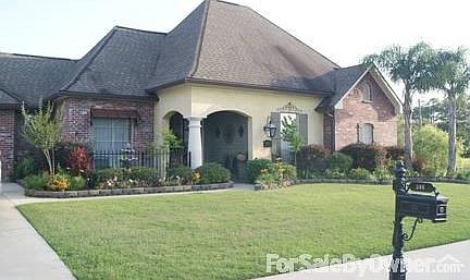 1st image of 306 Southlake Cir