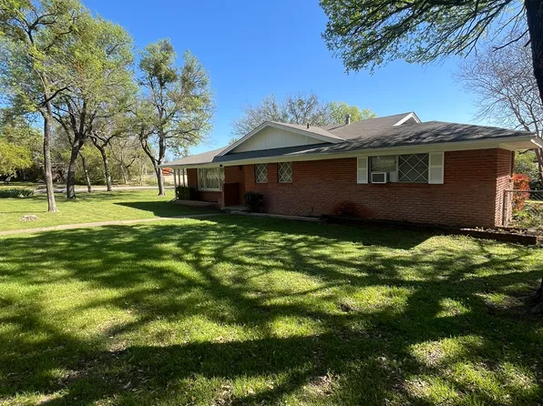 111 Lakeridge Rd, Lakeside, TX 76108