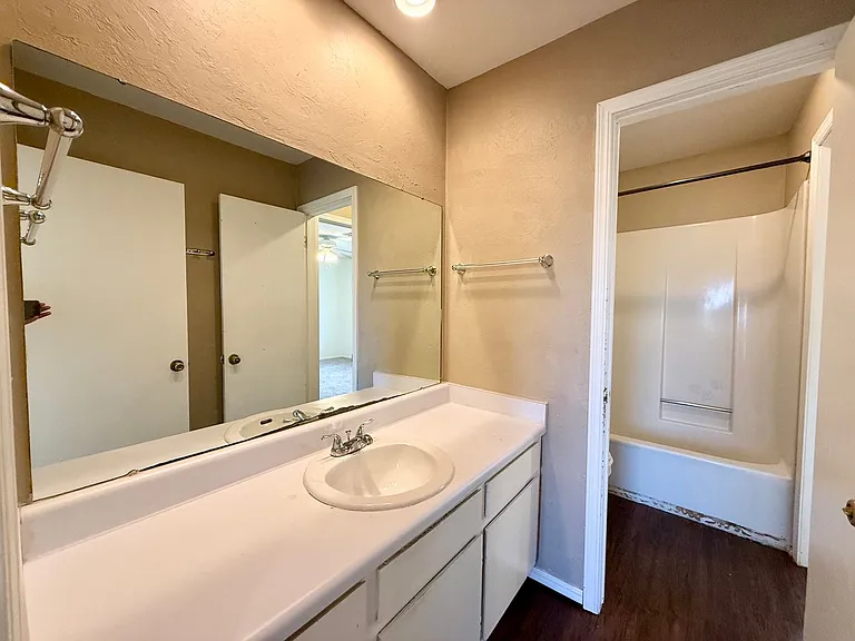 2329 Heatherfield Ln — Photo 13