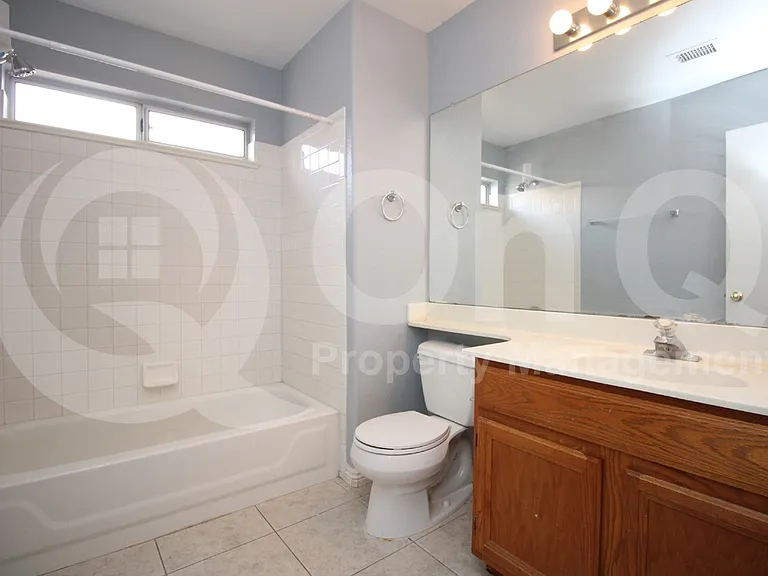 815 W Silver Creek Rd — Photo 20