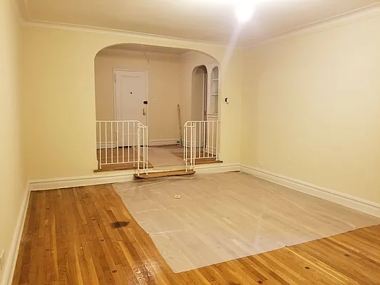 Rented by Max & Associates Realty Corp | media 12