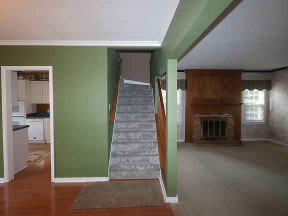 5th image of 2502 E Cass St