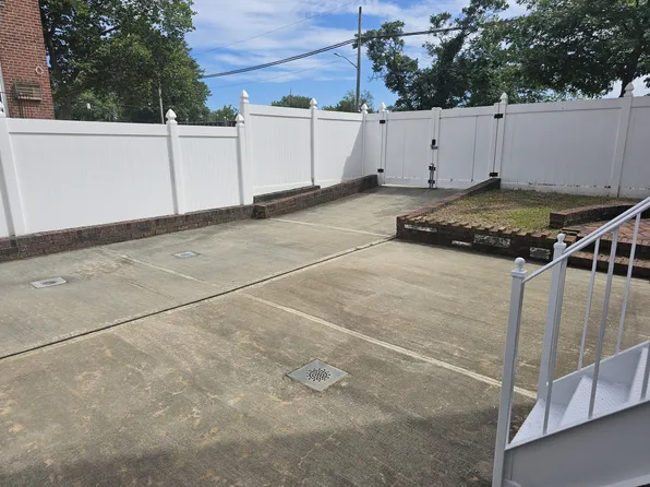 2 Paerdegat 11th Street image 13 of 15