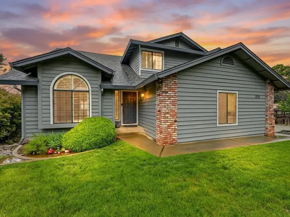 2818 Alhambra Dr, Cameron Park, CA 95682