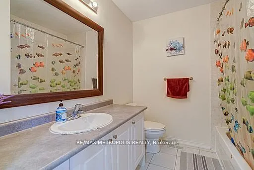 55 Formosa Ave — Photo 17