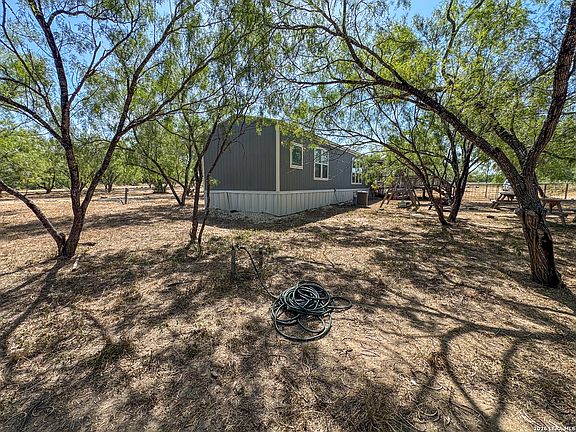 5th image of 2822 TOMBLIN RD