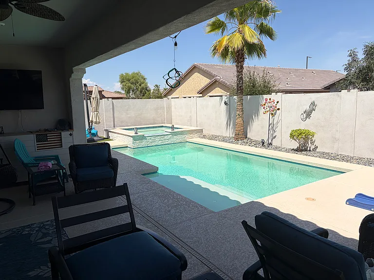 12805 N 146th Dr — Photo 3